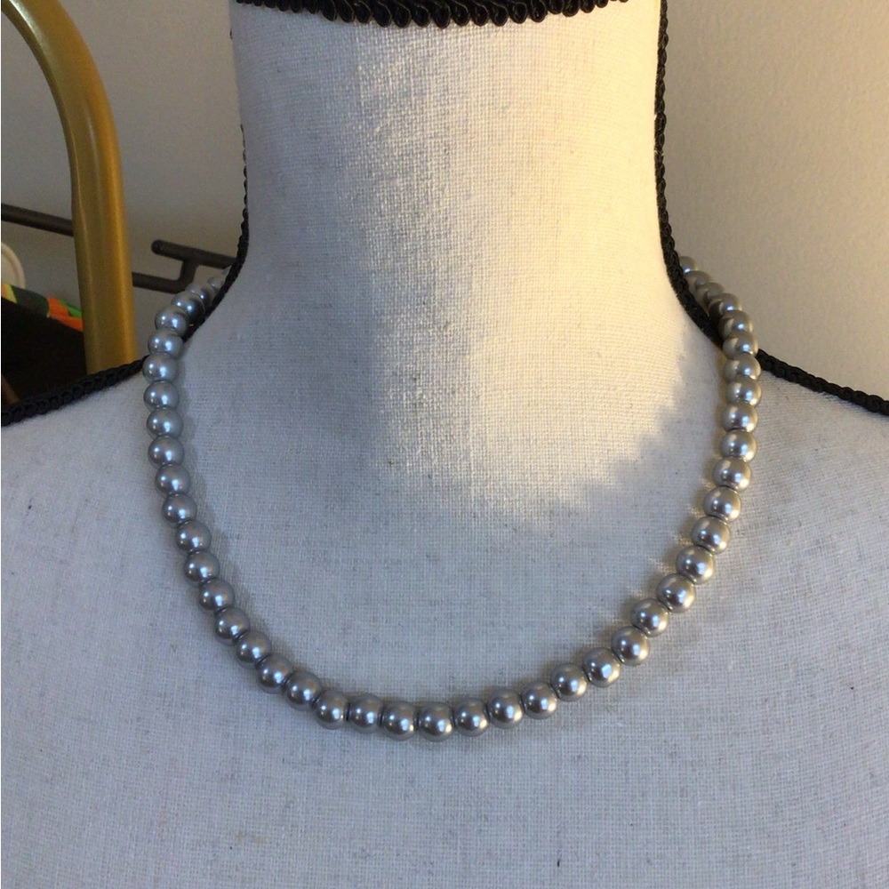 Elegant Silver Pearl Necklace